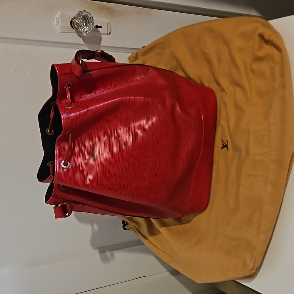 Vintage Louis Vuitton Noe GM in Red Epi Leather with wool dust bag - Picture 5 of 14